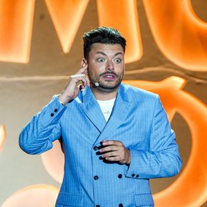 Kev Adams - Jour 2 - Enregistrement de l'émission "L'humour à la plage" pour le 1er festival de Juan les Pins à la pinède Gould le 5 juillet 2024.

© JR Santini / Bruno Bebert / Bestimage