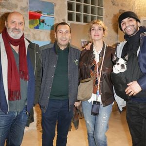 Exclusif - Cédric Klapisch, Zinedine Soualem, Caroline Anglade et Foëd Amara - Vernissage de l'exposition de Caroline Faindt aux Espaces Guiffi à Paris le 9 décembre 2024. © Coadic Guirec/Bestimage