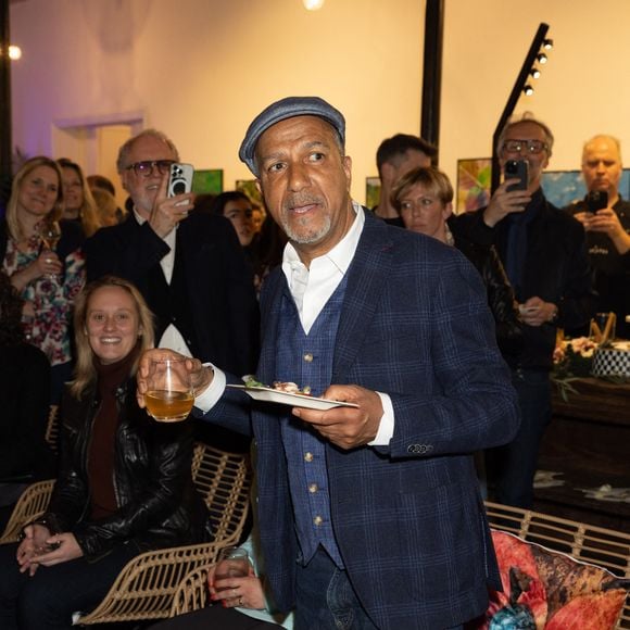 Exclusif - Pascal Légitimus - Pascal Legitimus célèbre ses cinquante ans de carrière et présente une exposition photographique de son travail sur les coquillages au Studio Design Center à Paris le 24 mars 2025.

© Jeremy Melloul / Bestimage