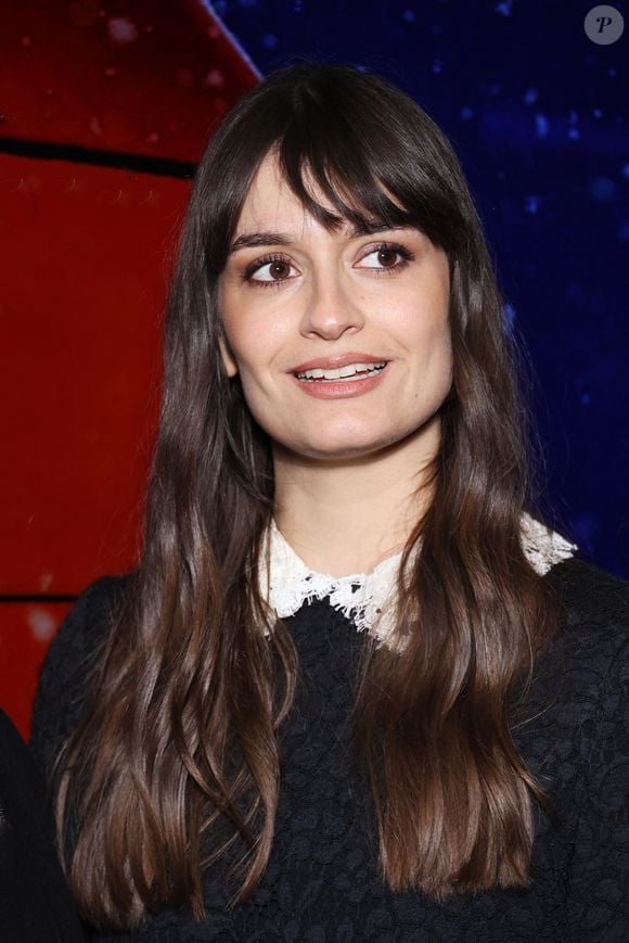 Clara Luciani à la première du film "Joli Joli" au cinéma UGC Ciné Cité Les Halles à Paris, le 3 décembre 2024.
© Denis Guignebourg/Bestimage