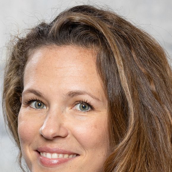 "Quotidien, ça fait un petit moment que j'essayais d'y être invitée... Depuis quelques temps, c'est vrai que les programmateurs d'émissions qu'on ne décrochait pas avant nous sollicitent", a t-elle confié.

Exclusif - Lorie (Laure Pester) en prise de vue studio en marge du tournage du clip "Je garde le sourire !" de l'association Laurette Fugain dans les Studios de l'Usine à Paris, France, le 19 septembre 2024. © Manuelle Toussaint via Bestimage