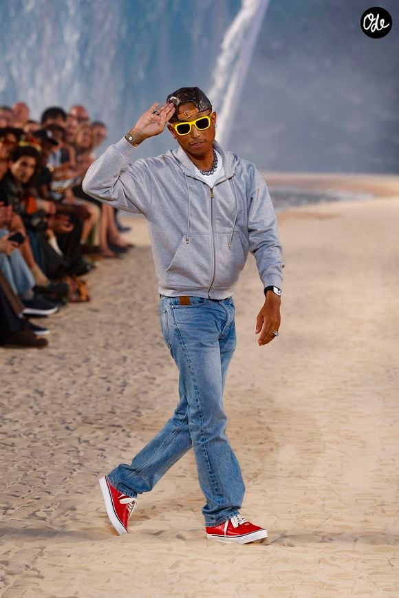 Le créateur de mode Pharrell Williams - Défilé de mode Louis Vuitton Prêt à Porter Collection Homme Printemps/Été 2027 lors de la Fashion Week de Paris, à la Cité Internationale Universitaire de Paris, France, le 23 juin 2026. © Bestimage