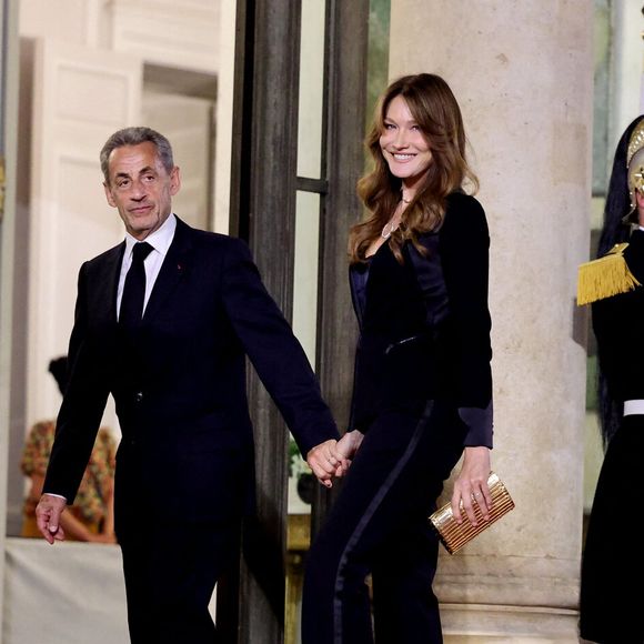 Et d'ailleurs, ce mardi 28 janvier 2025, la petite dernière, Giulia, âgée de 13 ans, a délivré un joli message à son papa, sur les réseaux sociaux, pour ses 70 printemps.

Nicolas Sarkozy et sa femme Carla Bruni-Sarkozy lors de l'accueil par le couple présidentiel français du président du Kazakhstan au palais de l'Elysée à Paris pour un dîner d'état le 5 novembre 2024. © Dominique Jacovides / Bestimage
