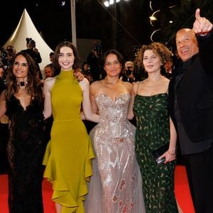 Neal H. Moritz, Jordana Brewster, Meadow Walker, Michelle Rodriguez, Donna Langley, présidente de Universal Pictures, Vin Diesel - Montée des marches du film " The Fast and the Furious " lors du 79ème Festival International du Film de Cannes, le 13 mai 2026. © Jacovides-Moreau / Bestimage
