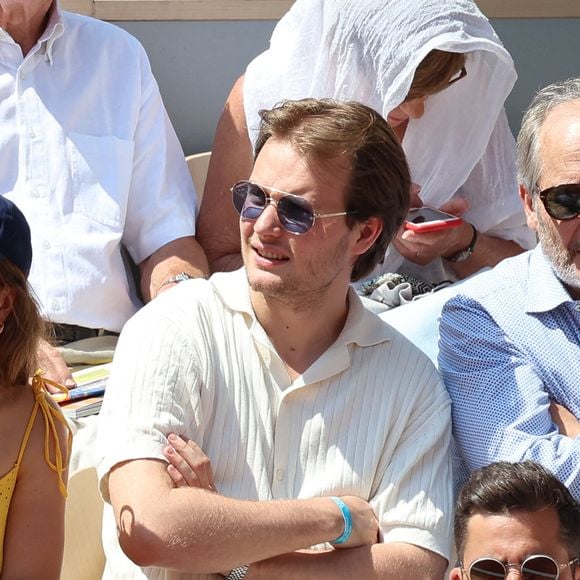 Hyppolyte Girardot, Elsa et Lillah Girardot dans les tribunes lors des Internationaux de France Roland Garros 2023 le 28 mai 2023 à Paris, France. Photo by Nasser Berzane/ABACAPRESS.COM