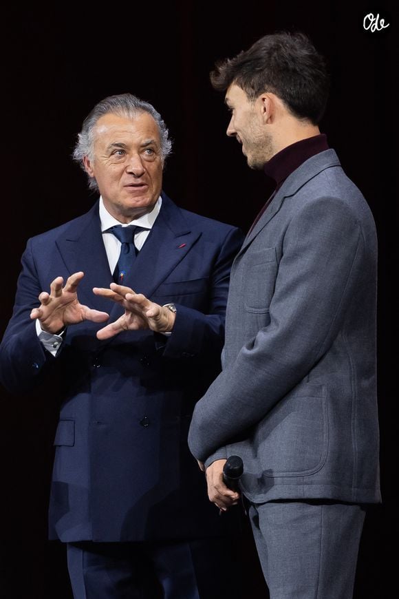 Jean Alesi et Pierre Gasly lors des Trophées du Sport Automobile 2025, organisés à la Salle Pleyel, à Paris, le 18 décembre 2025.

© DPPI/PsNewZ/Bestimage
