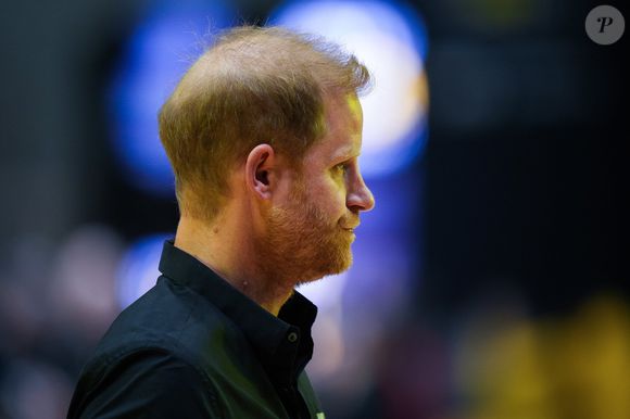 Le prince Harry lors de la finale de rugby en fauteuil roulant aux Jeux Invictus de 2025 à Vancouver, le 13 février 2025. 

Photo : Zuma Press / Bestimage