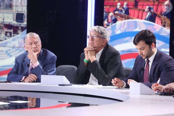 Surnommé « l’intervieweur des présidents », il restera actif à sa façon dans le paysage médiatique.

Alain Duhamel sur BFMTV à Paris, le 30 juin 2024. Photo par Jerome Domine/ABACAPRESS.COM