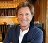 Laurent Delahousse mène une brillante carrière à la télévision, mais aussi dans la restauration.

Exclusif - Laurent Delahousse - Déjeuner dans la loge de France Télévision lors des Internationaux de France de Tennis de Roland Garros à Paris. © Bertrand Rindoff / Bestimage