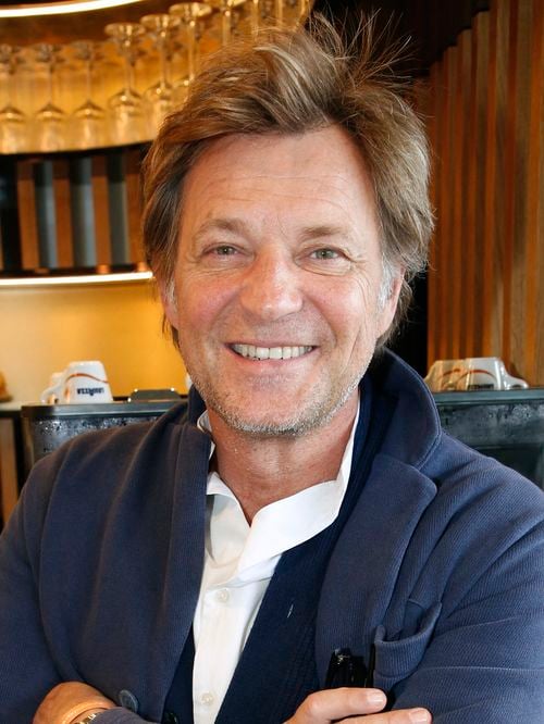 Loin du JT, Laurent Delahousse a lancé un business qui ne désemplit pas : voici qui fréquente son restaurant