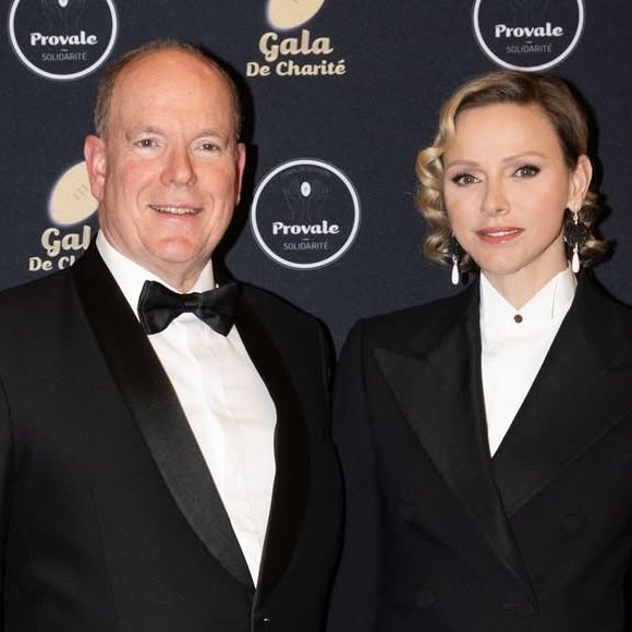 Soirée spéciale pour Charlene et Albert de Monaco

Charlene et Albert de Monaco à la première soirée de gala de charité de Provale Solidarité au Four Seasons Hotel George V Crédit photo : Éric Mathon / Palais princier