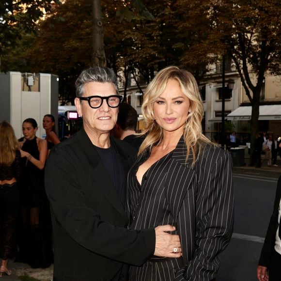 Marc Lavoine et sa compagne Adriana Karembeu arrivant au "Concerto pour la Paix" organisé par Omar Harfouch au Théâtre des Champs Élysées à Paris, France, le 18 Septembre 2024. 

© Perusseau / Tribeca / Bestimage