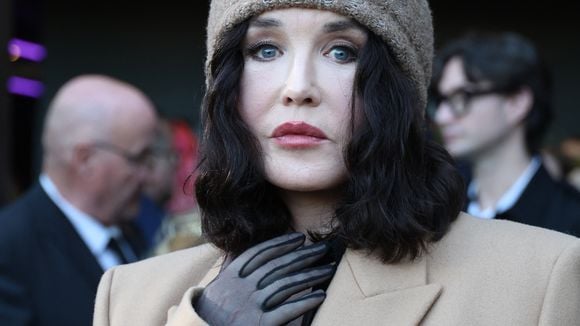 Isabelle Adjani face à la justice : la comédienne doit faire face à une nouvelle décision du tribunal