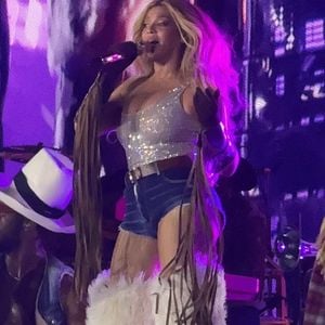 Beyonce Knowles en concert à Los Angeles dans le cadre de sa tournée "Cowboy Carter". Beyonce a fait monter sur scène ses filles Blue Ivy et Rumi Carter. Backgrid USA / Bestimage