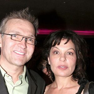 Très proche d'Isabelle Mergault depuis des décennies, Laurent Ruquier était l'un des seuls au courant du combat qu'elle menait face à la maladie...

Laurent Ruquier et Isabelle Mergault posent lors d'une soirée à l'Etoile à Paris, France, pour célébrer le lancement du DVD de la pièce 'Si C'était un Refaire'. Photo par Benoit Pinguet/Abaca