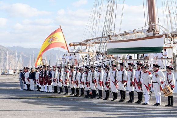La Princesse Leonor d'Espagne, à son arrivée au port de Santa Cruz de Tenerife à l'occasion d'une escale sur l'île comme étape préalable à son départ pour l'Amérique le 17 janvier 2025.