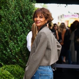 L'actrice américaine est apparue métamorphosée avec une toute nouvelle coiffure ultra-tendance.
Halle Berry arrive au "Chanel Through The Lens Luncheon" à New York.
© Bestimage