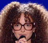 Pour sa première prestation, elle a choisi d'interpréter "Killing Me Softly With His Song", le célèbre titre des Fugees.

Amel sur le plateau de la "Star Academy" 10 octobre 2026 TF1
