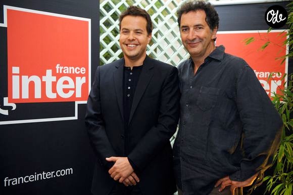 Nicolas Demorand et François Morel lors de la conférence de presse annuelle de la radio France Inter à Paris, en France, le 28 août 2009. Photo : Thierry Orban/ABACAPRESS.COM