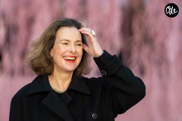 Carole Bouquet assiste au défilé Chanel Haute Couture printemps-été 2026 dans le cadre de la Fashion Week de Paris, le 27 janvier 2026 à Paris, en France. Photo : Eliot Blondet/ABACAPRESS.COM