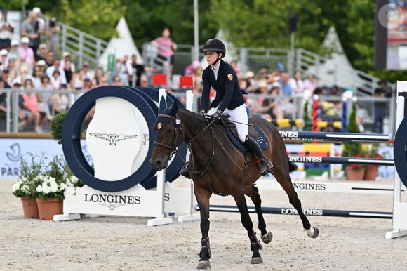 Philippine Peuch Lestrade sur Ebene du Lavillon (Prix Jappeloup) lors du Longines Paris Eiffel Jumping le 20 juin 2025

© Perusseau / Veeren / Bestimage