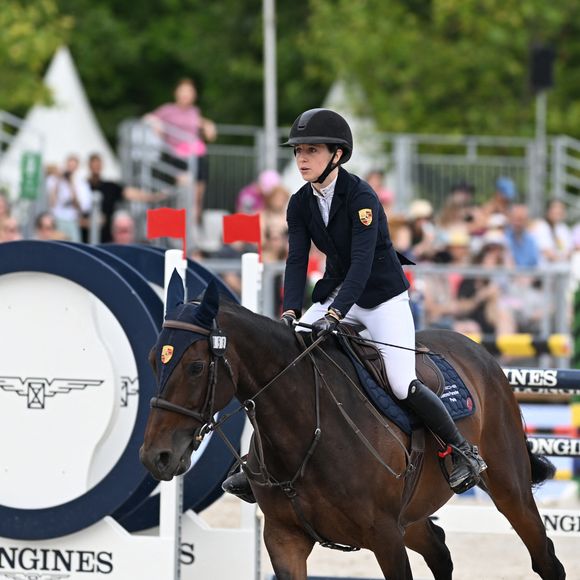 Philippine Peuch Lestrade sur Ebene du Lavillon (Prix Jappeloup) lors du Longines Paris Eiffel Jumping le 20 juin 2025

© Perusseau / Veeren / Bestimage