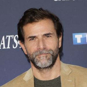 Grégory Fitoussi , lui, reste aujourd'hui discret sur sa vie privée 

Grégory Fitoussi - Avant-première de la nouvelle fiction de TF1 "Cat's Eyes" à la Seine Musicale à Paris le 9 octobre 2024. © Coadic Guirec/Bestimage