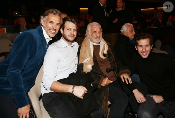 Paul Belmondo, Alessandro, Jean-Paul Belmondo et Victor Belmondo lors de la présentation en avant-première de 'The Gazelles'.

Paris le 24 novembre 2017
© Denis Guignebourg / Bestimage