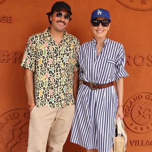 Cristina Cordula et son fils Enzo Arous au photocall du village lors des Internationaux de France de Tennis de Roland Garros 2026, à Paris, France, le 29 mai 2026. © Dominique Jacovides/Bestimage