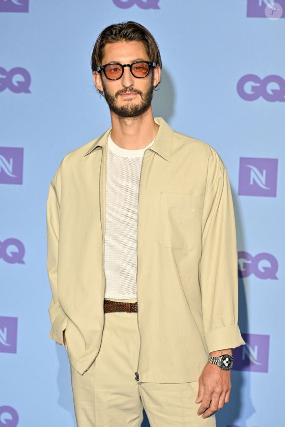 Ensemble, ils ont eu deux filles, Lola, née en 2017, et Billie, née en 2019.

Pierre Niney à la soirée Nespresso x GQ avant le 79e Festival de Cannes à Cannes, France, le 16 mai 2026. Photo par Julien Reynaud/APS-Medias/ABACAPRESS.COM