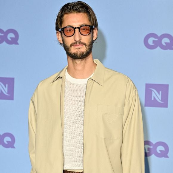Ensemble, ils ont eu deux filles, Lola, née en 2017, et Billie, née en 2019.

Pierre Niney à la soirée Nespresso x GQ avant le 79e Festival de Cannes à Cannes, France, le 16 mai 2026. Photo par Julien Reynaud/APS-Medias/ABACAPRESS.COM