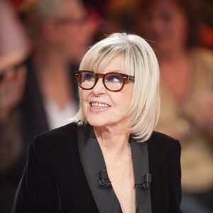 Exclusif - Chantal Ladesou lors de l'enregistrement de l'émission "Famille je vous aime" présentée par M.Drucker et qui sera diffusée le 29 décembre sur France 3, au studio Rive gauche, à Paris, France, le 2 décembre 2025. © Gaffiot-Perusseau/Bestimage