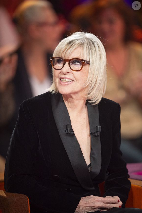 Exclusif - Chantal Ladesou lors de l'enregistrement de l'émission "Famille je vous aime" présentée par M.Drucker et qui sera diffusée le 29 décembre sur France 3, au studio Rive gauche, à Paris, France, le 2 décembre 2025. © Gaffiot-Perusseau/Bestimage