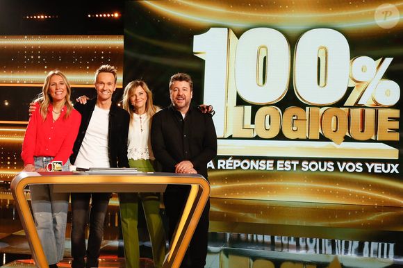 Samedi 4 octobre, il prend les commandes d'un nouveau numéro de "100% Logique" sur France 2.

Exclusif - Agathe Lecaron, Cyril Feraud, Valérie ¨Maurice, Bruno Guillon lors de l'enregistrement de l'émission "100% logique" présentée par C. Feraud et qui sera diffusée le le 4 octobre 2025 sur France 2 au studio du Lendit à Saint-Denis, France, le 12 mars 2025. © Christophe Clovis/Bestimage