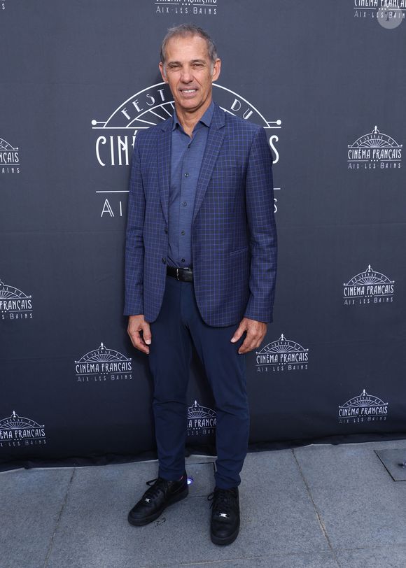 Il a ironisé sur l’idée de vendre toutes les voitures dans lesquelles Jean-Paul Belmondo s’était assis.

Paul Belmondo au photocall du Festival du Cinéma Francais et de la gastronomie d'Aix-Les-Bains, France, le 7 juin 2025.

© Denis Guignebourg/Bestimage