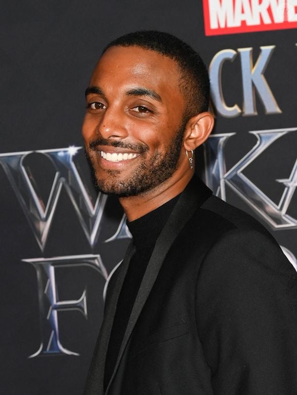 Il s'agit de Chris

Chris (Star Academy 2022) - Les élèves de la Star Academy 2022 sont de sortie pour assister à la première du film "Black Panther: Wakanda Forever" au Grand Rex à Paris  le 7 novembre 2022. © Coadic Guirec/Bestimage
