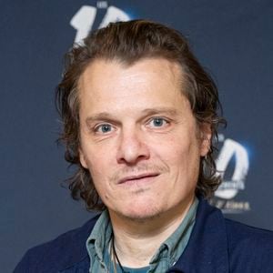 Dans un entretien exclusif accordé à Thibaut Gauthier pour "Le Figaro La Nuit", Bénabar a donné rendez-vous au journaliste devant la mairie de Saint-Mandé, un lieu chargé de sens pour le chanteur de 56 ans.

Exclusif - Bénabar - Photocall de la comédie musicale "Les 10 commandements - l'envie d'aimer" à la Seine Musicale à Boulogne-Billancourt. © Gaffiot-Perusseau/Bestimage