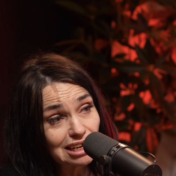 Béatrice Dalle sur le plateau de "Coloscopie" le podcast de Laurent Baffie, en février 2026

Photo : screen/ Youtube Laurent Baffie