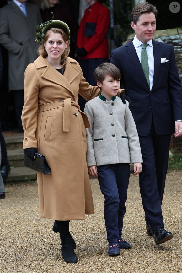 Comme toutes les mamans confrontées à une naissance prématurée, Beatrice d'York a connu des moments de doute et de culpabilité...

La princesse Beatrice, Christopher Woolf et Edoardo Mapelli Mozzi après le service religieux du jour de Noël à l'église St Mary Magdalene à Sandringham, Norfolk, Angleterre, Royaume-Uni, le mercredi 25 décembre 2024. Photo de Stephen Lock/i-Images/ABACAPRESS.COM