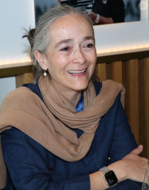 Delphine Ernotte (Présidente de France TV) - Déjeuner dans la loge de France Télévision lors des Internationaux de France de Tennis de Roland Garros 2025 - Jour 03 à Paris le 27 Mai 2025. 

© Bertrand Rindoff / Bestimage