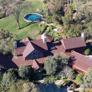 Exclusif - Vues aériennes de la nouvelle maison de Ryan Gosling et de sa compagne Eva Mendes à Santa Barbara. Le couple, parents de deux enfants, a récemment vendu sa villa de Los Angeles. Le 4 février 2022.
©Backgrid USA / Bestimage