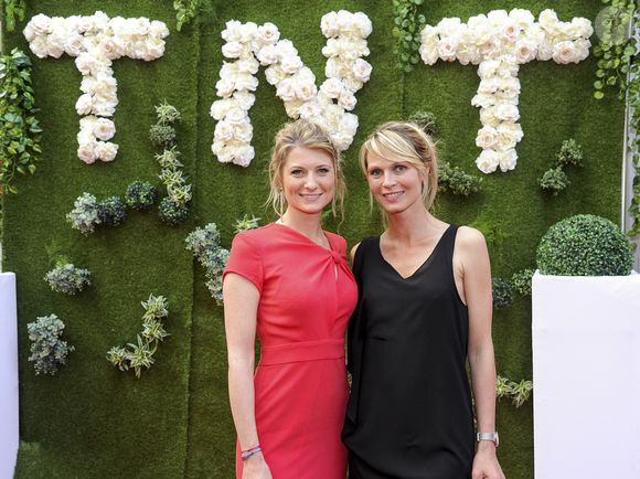 Sandrine Arcizet et Elodie Ageron - Les Gold Prix de la TNT , les récompenses de la télévision au théâtre Bobino à Paris , le 6 juin 2016. © Perusseau-Veeren/Bestimage