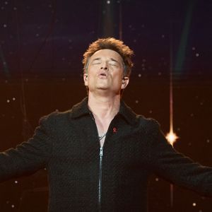 Exclusif - David Hallyday lors de l’enregistrement de l’émission “Les stars s’unissent pour le Sidaction” au théâtre Marigny à Paris, France, le 11 mars 2025. L’émission sera diffusée en prime le 22 mars sur France 2. © Guirec-Moreau/ Bestimage