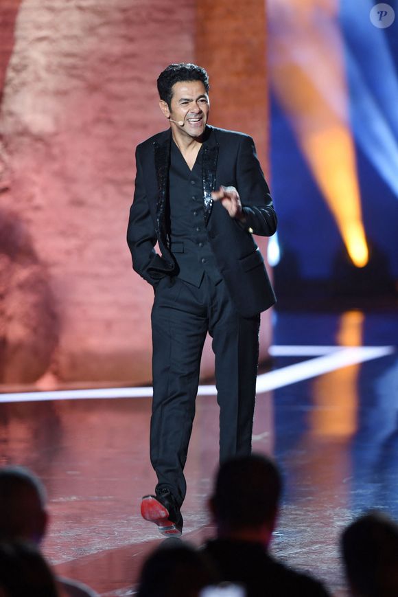 Exclusif - Jamel Debbouze, qui a travaillé dans le passé sur Rire et chansons, lors de la soirée du grand gala du "Marrakech du Rire 2022" pour la 10e édition au palais El Badiî à Marrakech, Maroc, le 18 juin 2022. © Rachid Bellak/Bestimage