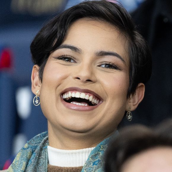 Ève Gilles (Miss France 2024) dans les tribunes du match de 8ème de finale de la Ligue Des Champions 2025-2026 (LDC) "Paris-Saint-Germain (PSG) - AS Monaco (2-2)" au Parc des Princes à Paris, le 25 février 2026.© Cyril Moreau/Bestimage