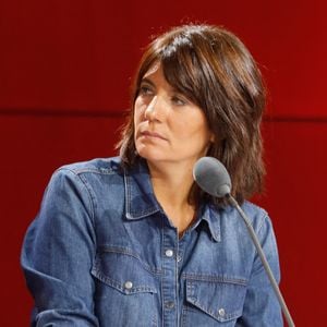 Estelle Denis victime de manspreading dans l’avion

Estelle Denis - Conférence de presse de rentrée de RMC / RMC Sport saison à l'Altice Campus à Paris, France. © Christophe Clovis / Bestimage