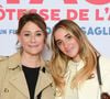 "Voilà, c'est ma fille Carla, qui fait un podcast (...) il n'y a pas très longtemps, elle m'a demandé si je pouvais l'aider un petit peu sur la production de ce podcast"

Daniela Lumbroso et sa fille Carla Ghebali - Avant-première du film "Natacha, presque hôtesse de l'air" au cinéma Pathé Palace à Paris le 24 mars 2025. © Lionel Urman/Bestimage