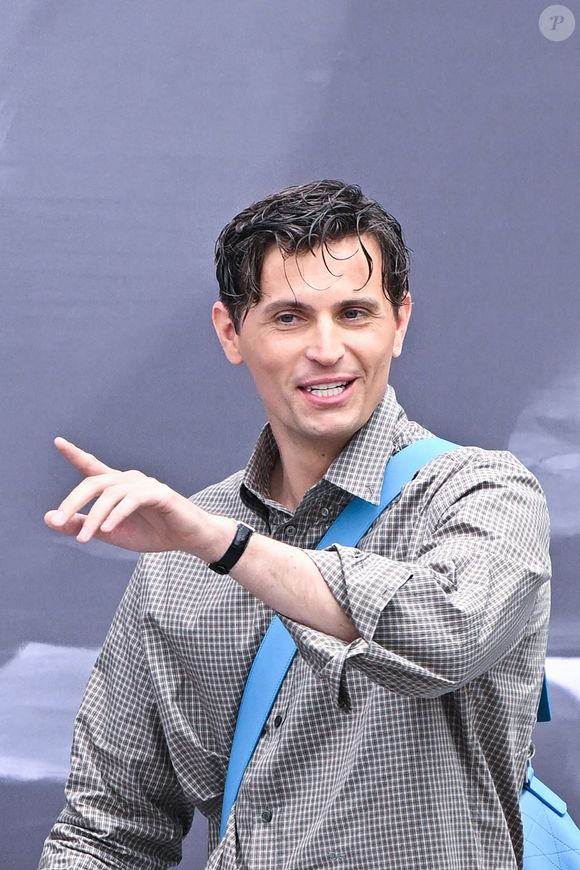 Raphael Quenard assiste au défilé Dior Homme printemps/été 2026 dans le cadre de la semaine de la mode à Paris, France, le 27 juin 2025. Photo par Aurore Marechal/ABACAPRESS.COM