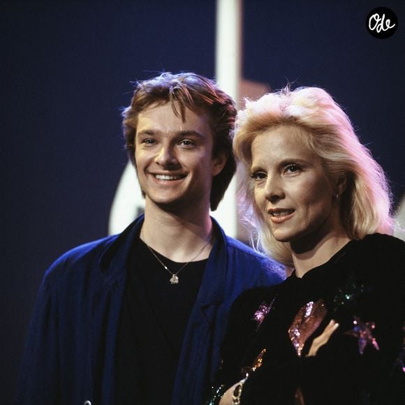 Sylvie Vartan avec son fils David Hallyday (1988). Photo : DPA/ABACAPRESS.COM
