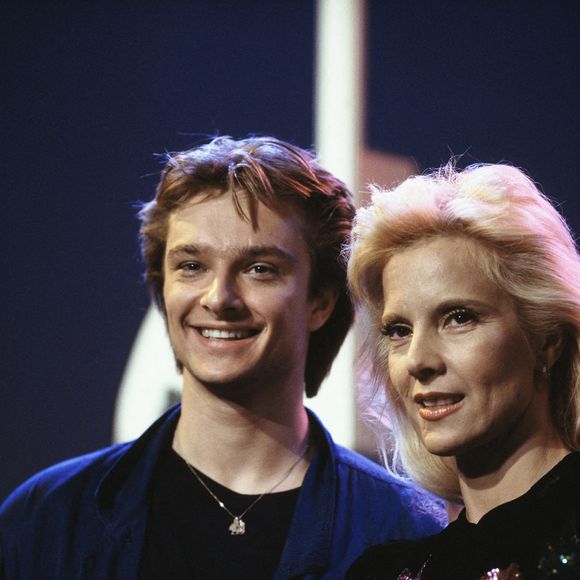 Sylvie Vartan avec son fils David Hallyday (1988). Photo : DPA/ABACAPRESS.COM